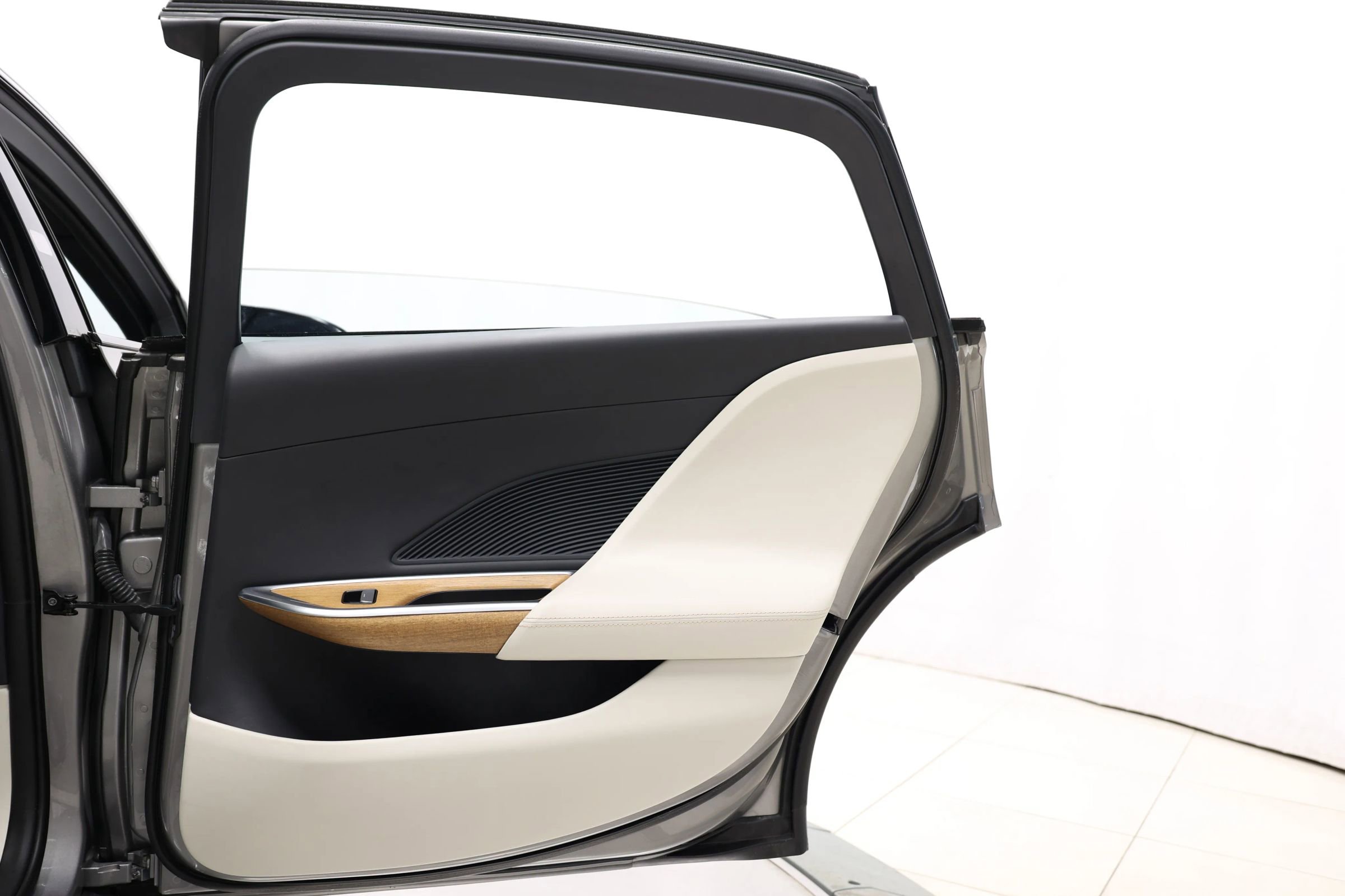 Used 2023 Lucid Air Grand Touring image 72