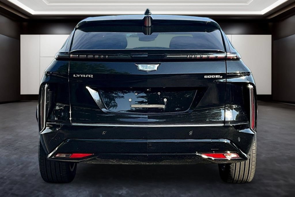 Certified 2025 Cadillac Lyriq Luxury w/ LPO, Floor Liner Package AWD/4WD image 5