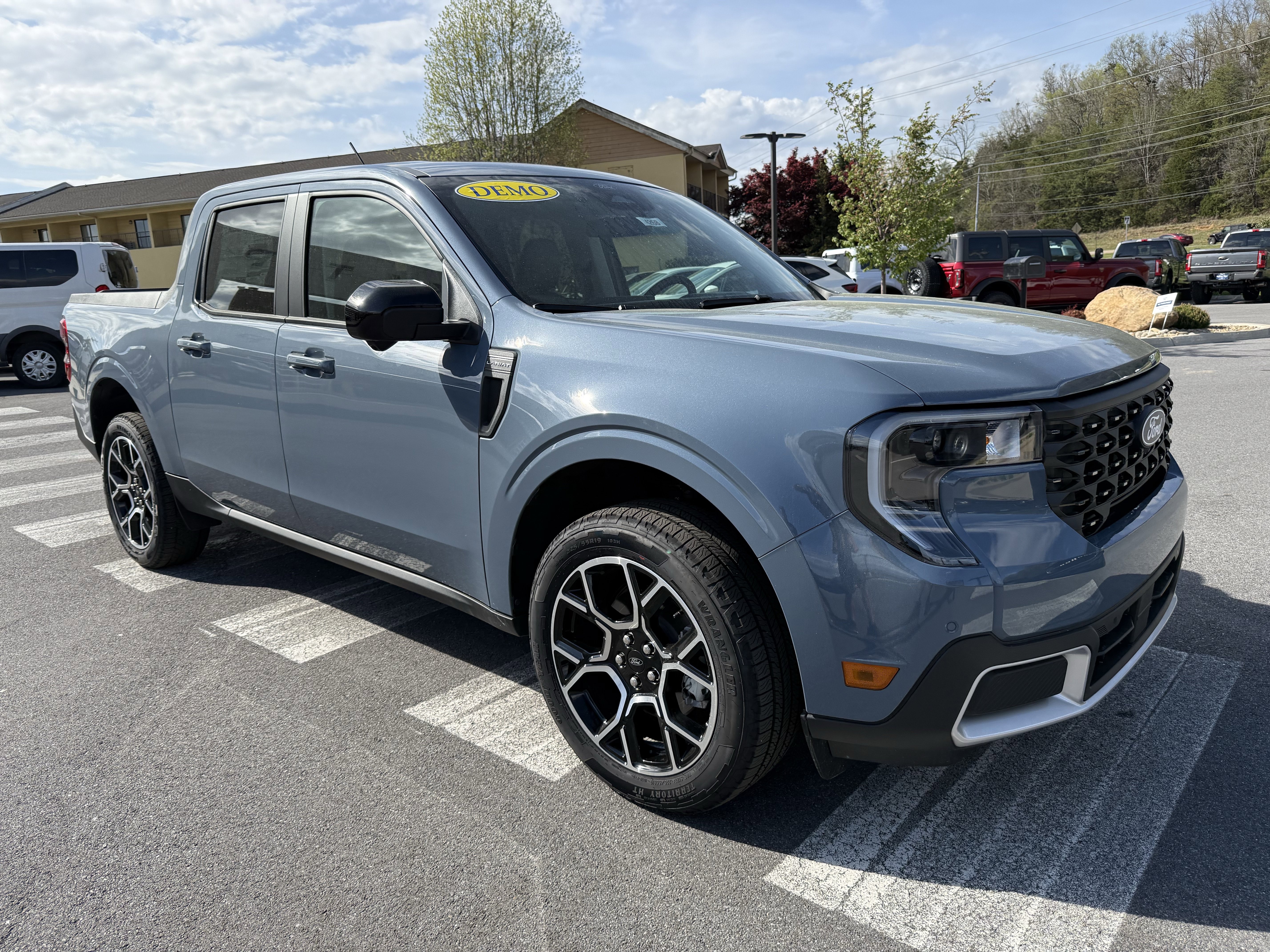 New 2026 Ford Maverick Lariat w/ 4K Tow Package AWD/4WD image 3