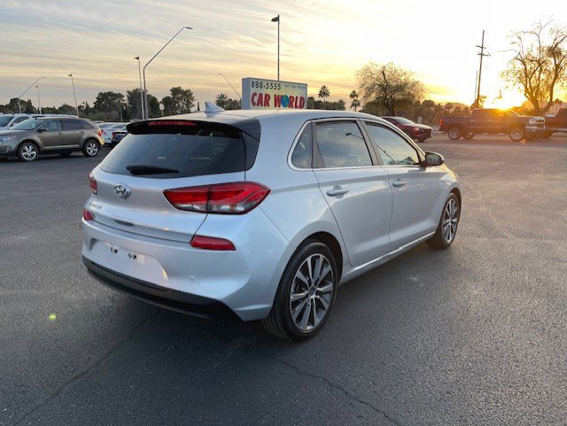 Used 2018 Hyundai Elantra GT image 5