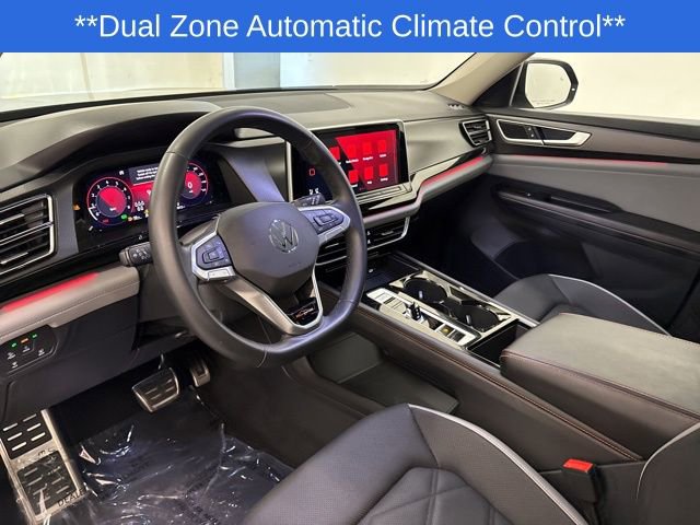 Certified 2025 Volkswagen Atlas Peak Edition SE image 9
