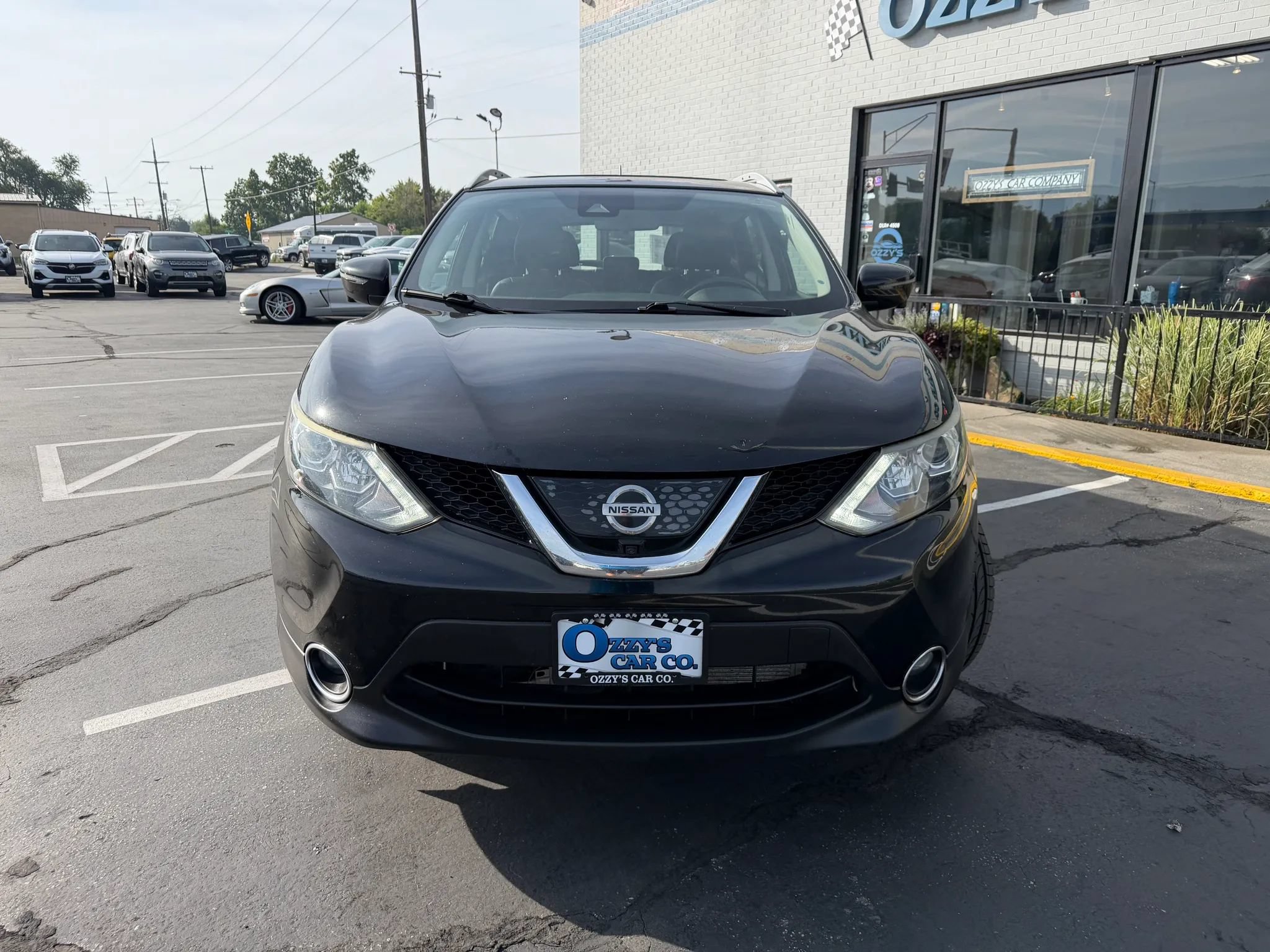 Used 2018 Nissan Rogue Sport SL w/ SL Premium Package AWD/4WD image 2