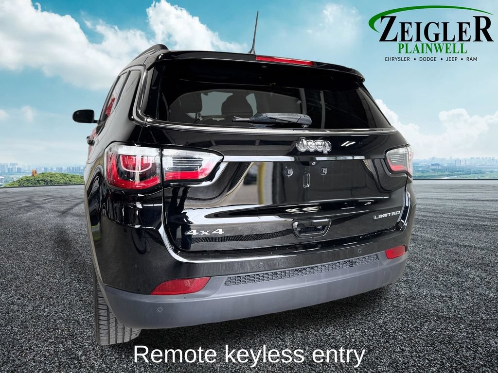 Used 2017 Jeep Compass Limited AWD/4WD image 4