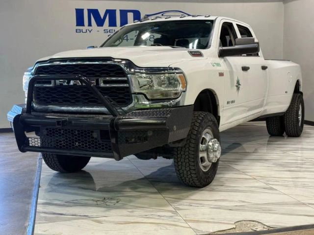Used 2020 RAM 3500 Tradesman image 2