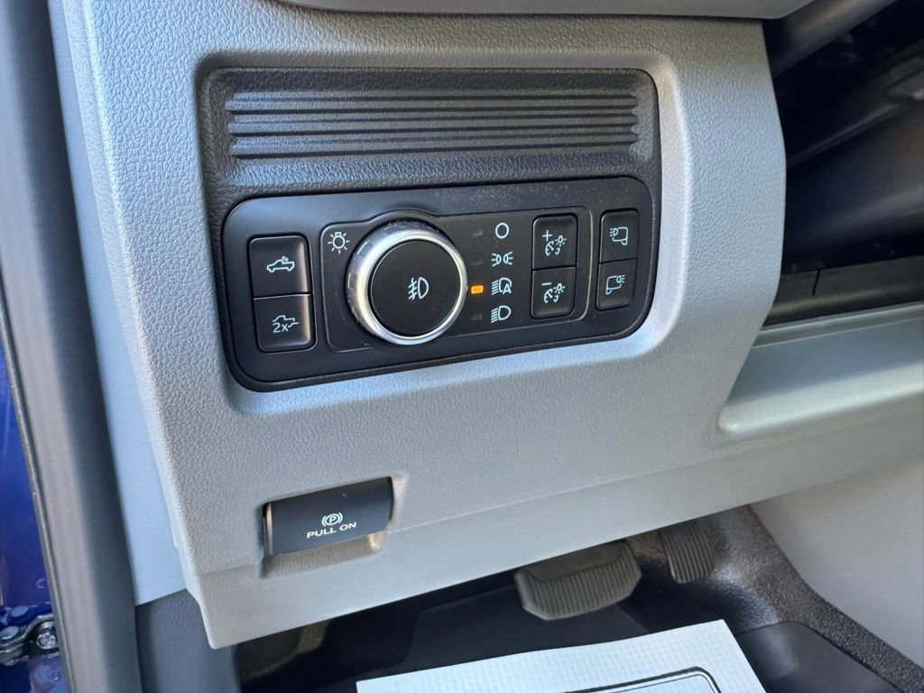 New 2026 Ford F350 4x4 Crew Cab Super Duty image 14