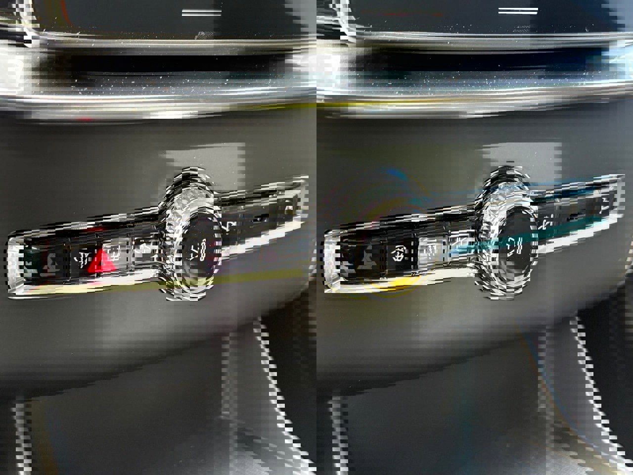 New 2026 Volvo XC90 B6 Ultra w/ Lounge Package image 14