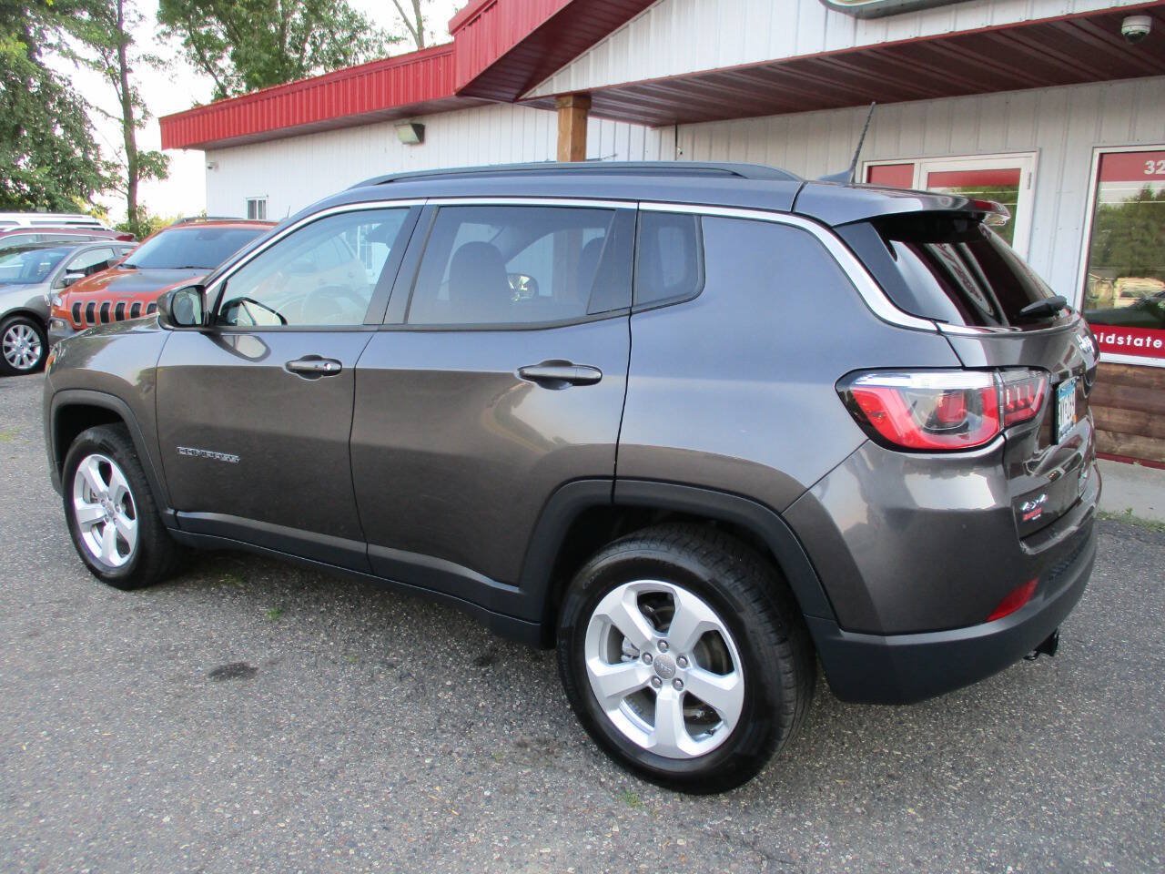 Used 2020 Jeep Compass Latitude w/ Cold Weather Group AWD/4WD image 5
