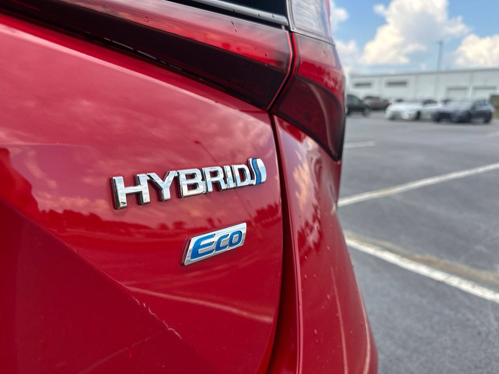 Certified 2021 Toyota Prius L Eco FWD image 34
