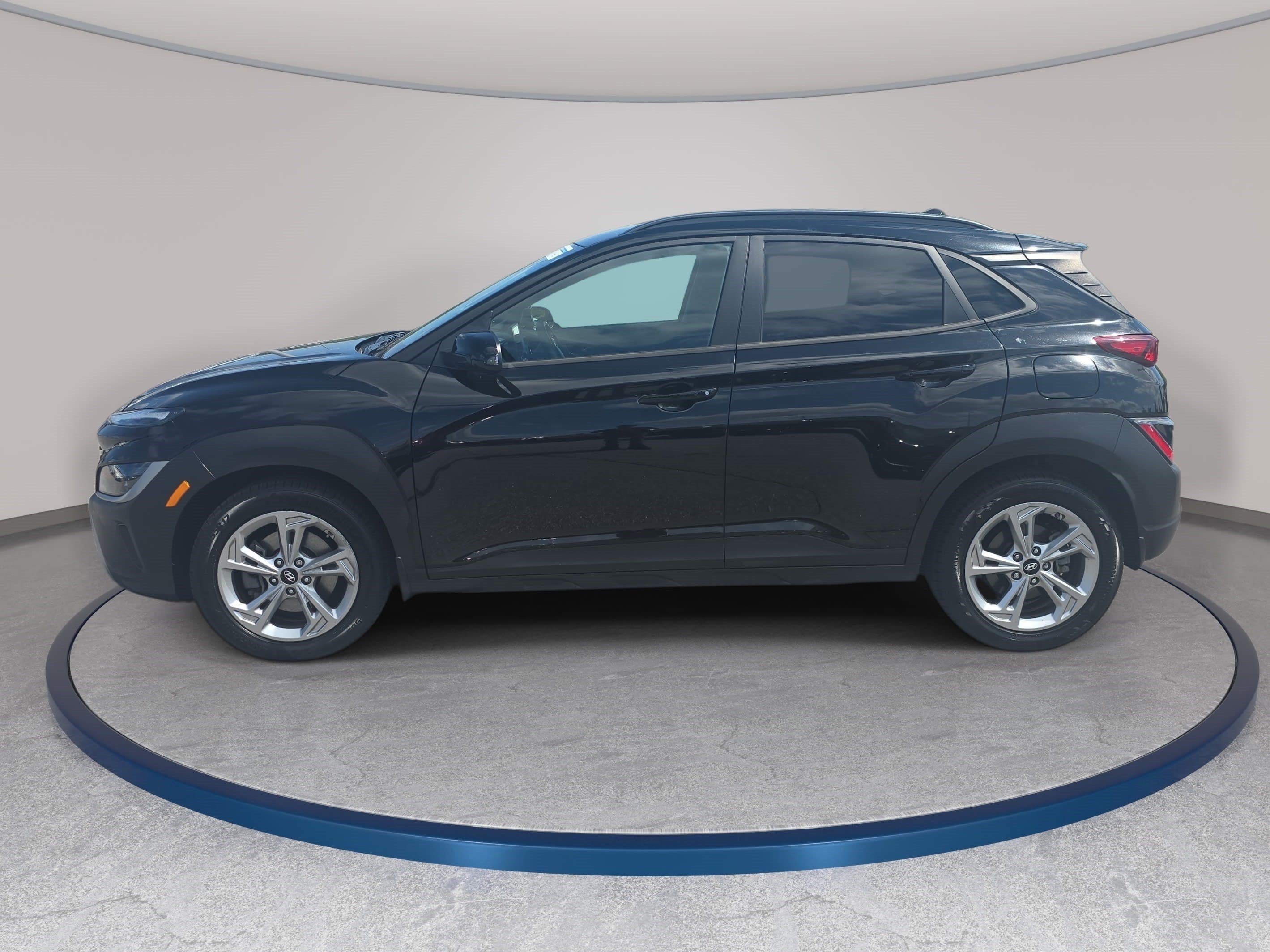 Used 2022 Hyundai Kona SEL AWD/4WD image 8