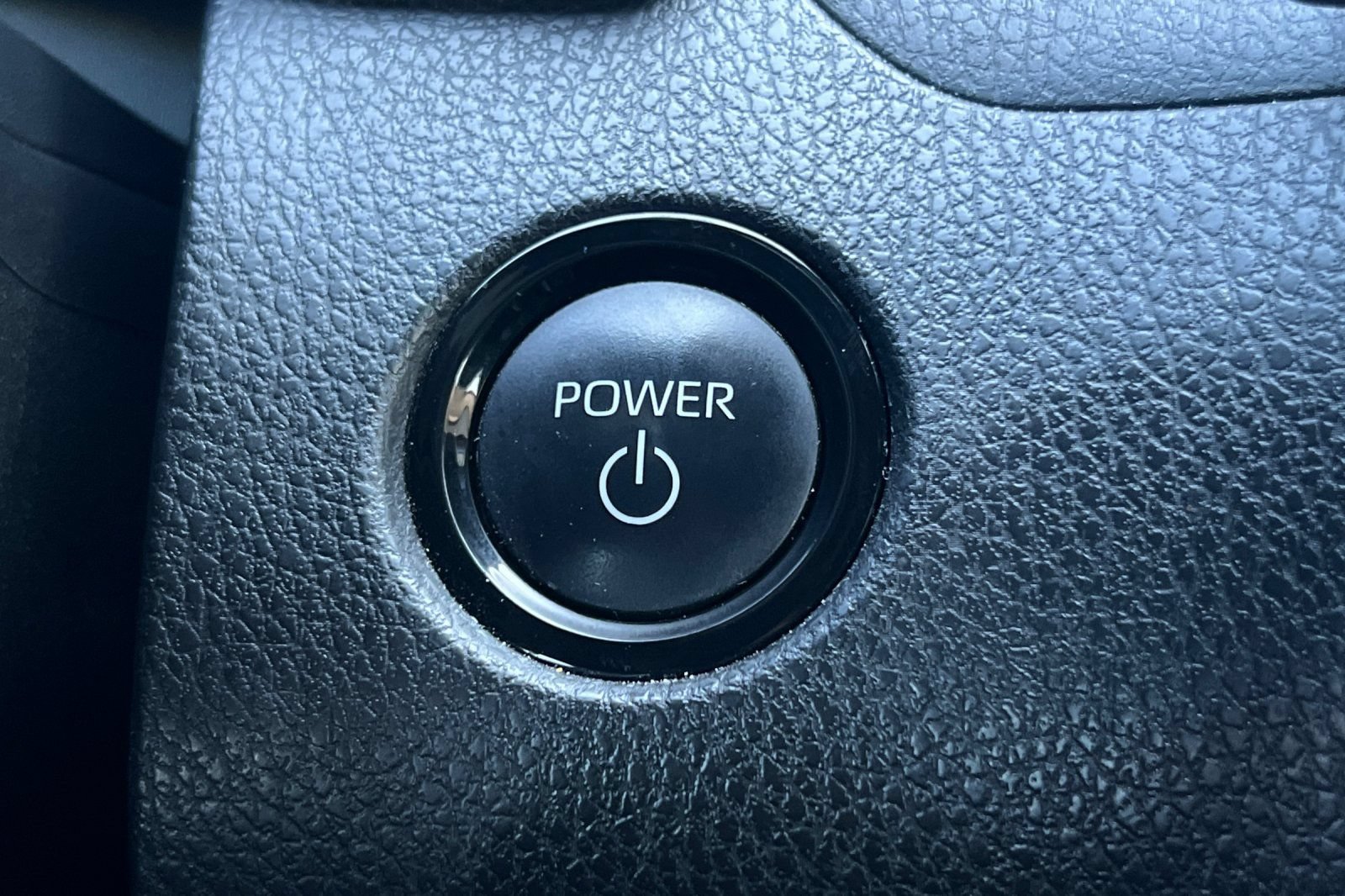 Certified 2025 Toyota Camry SE FWD image 35