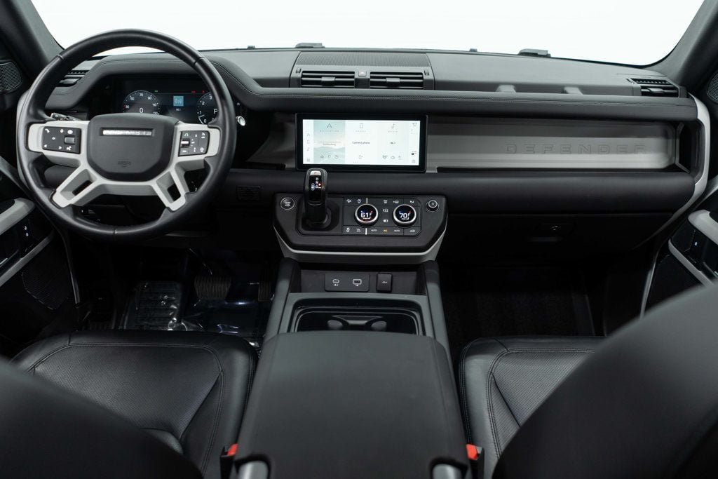 Used 2024 Land Rover Defender 110 S AWD/4WD image 10