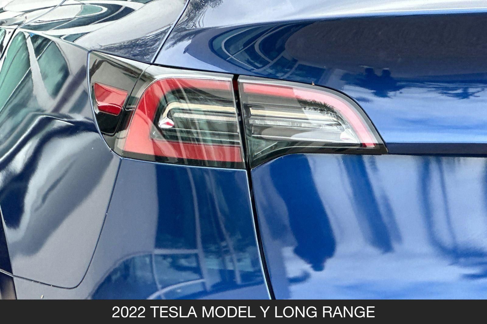 Used 2022 Tesla Model Y Long Range AWD/4WD image 27