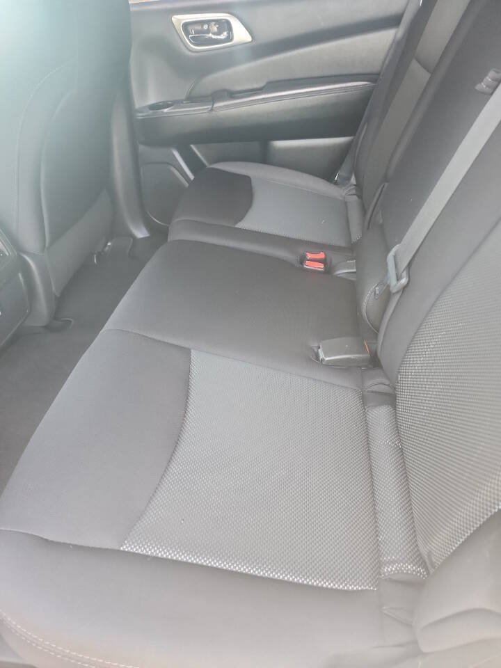 Used 2018 Nissan Pathfinder S FWD image 15
