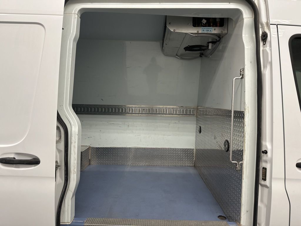 Used 2019 Freightliner Sprinter 144 RWD image 19