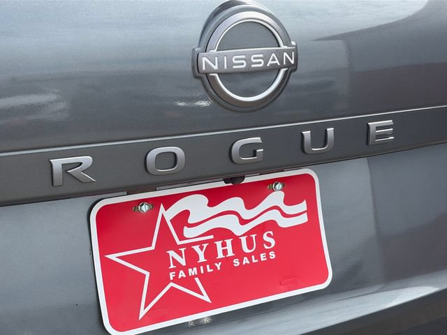 Used 2024 Nissan Rogue S AWD/4WD image 20