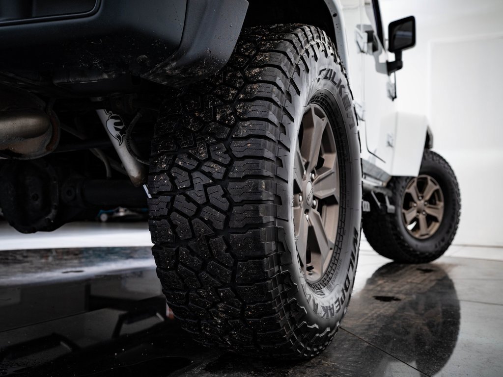 Used 2018 Jeep Wrangler Unlimited Sport image 35