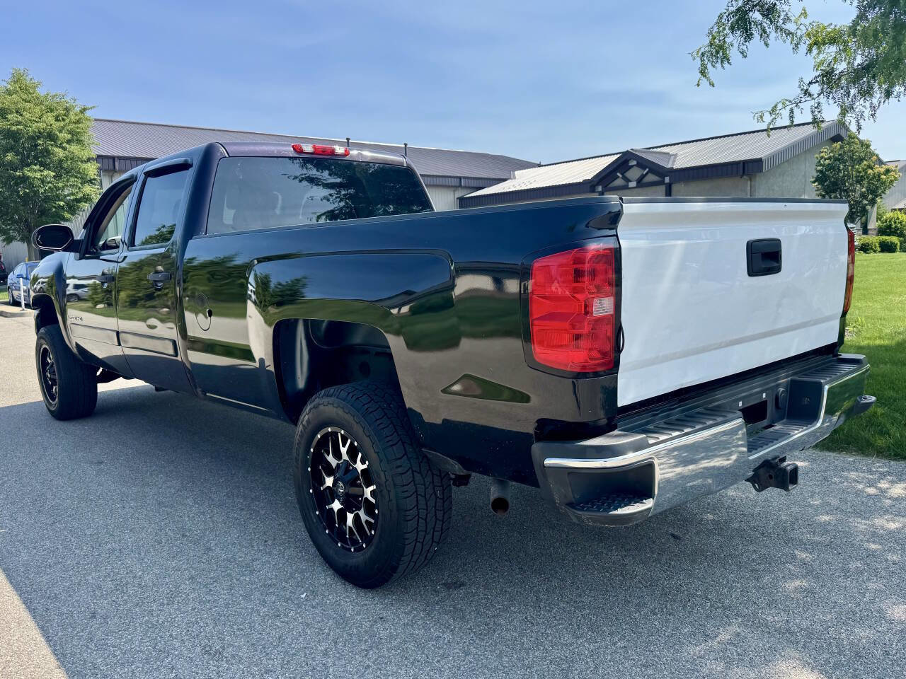 Used 2008 Chevrolet Silverado 2500 LT w/ 2LT Convenience Package image 8