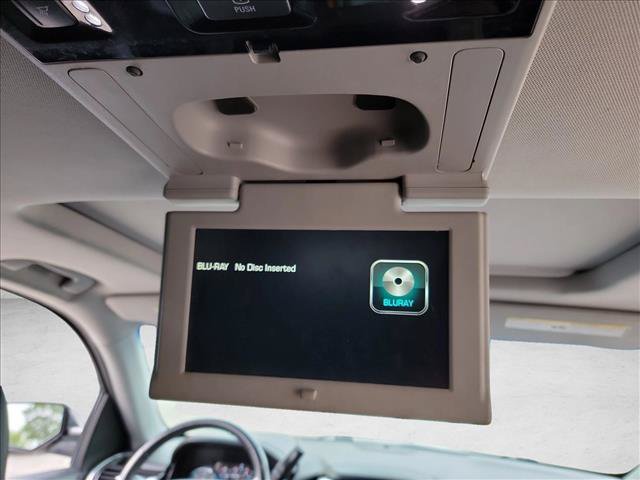 Used 2018 Chevrolet Tahoe Premier RWD image 16