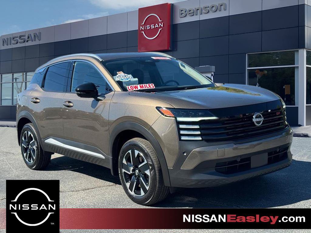 Certified 2026 Nissan Kicks SR AWD/4WD image 1