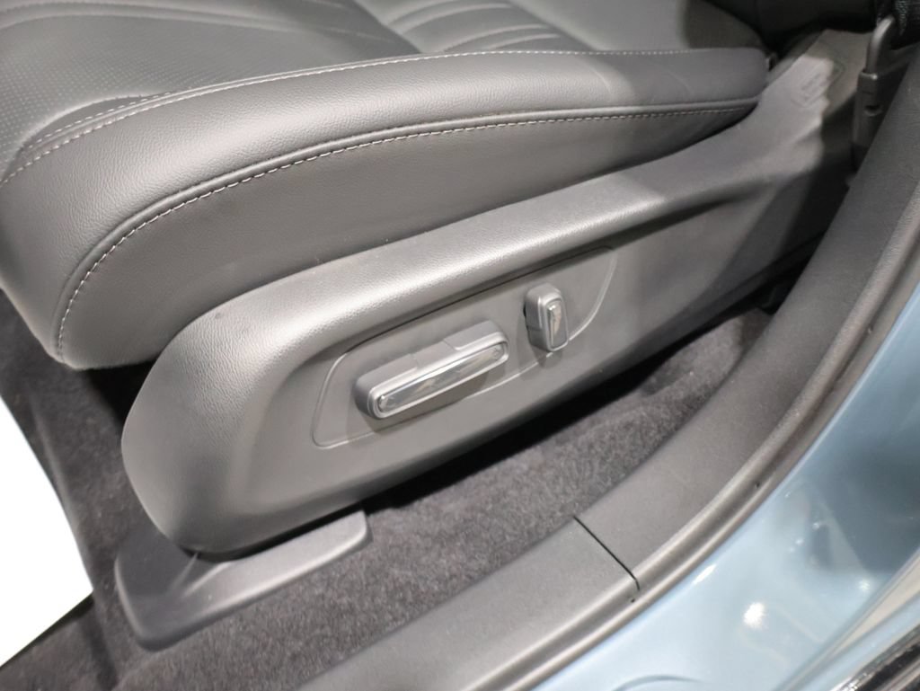 Used 2027 Honda HR-V EX-L image 12