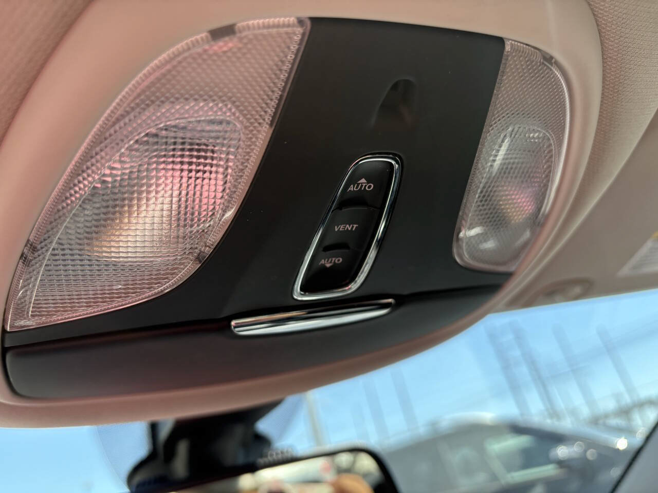 Used 2016 Chrysler 200 Limited w/ Anniversary Edition FWD image 26