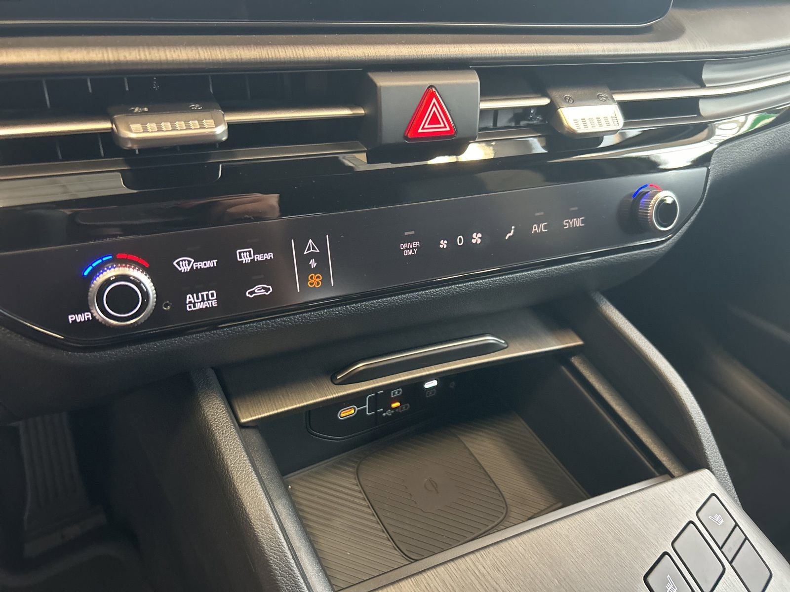 New 2026 Kia Sportage AWD Hybrid image 27