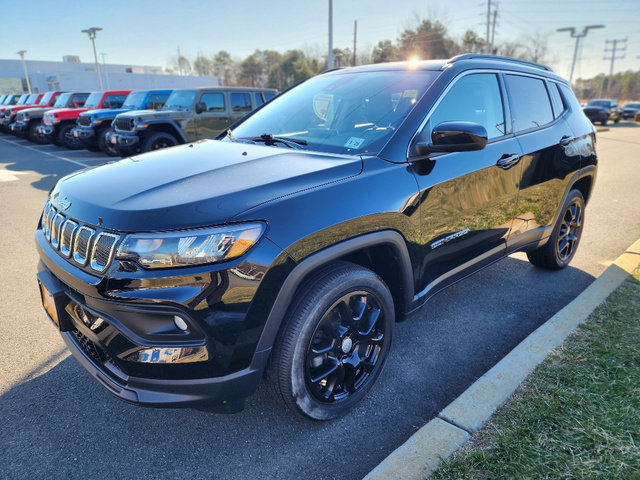 Certified 2022 Jeep Compass Latitude w/ Sun and Sound Group image 1