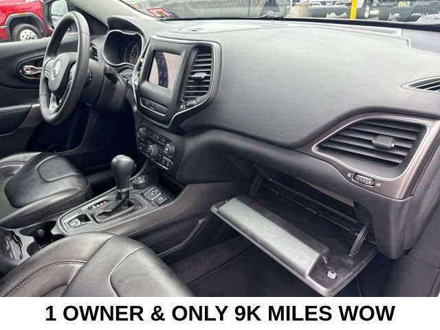 Used 2020 Jeep Cherokee Latitude Plus AWD/4WD image 23