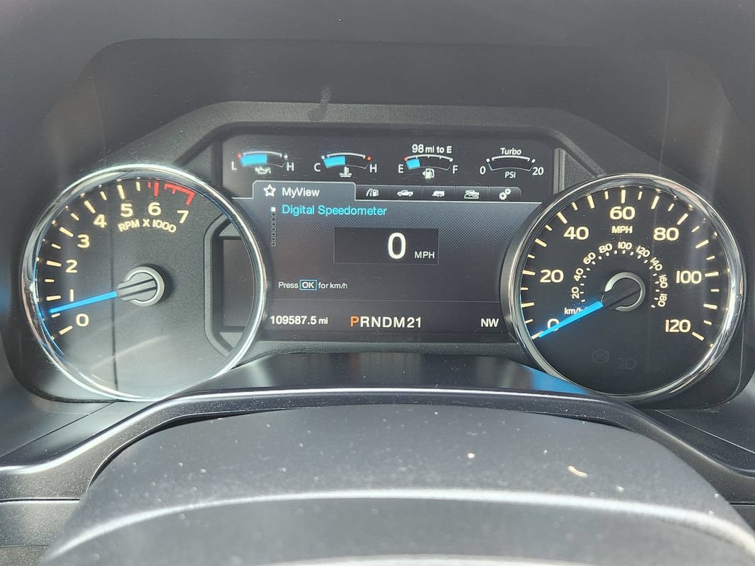 Used 2016 Ford F150 Platinum w/ Equipment Group 701A Luxury AWD/4WD image 19