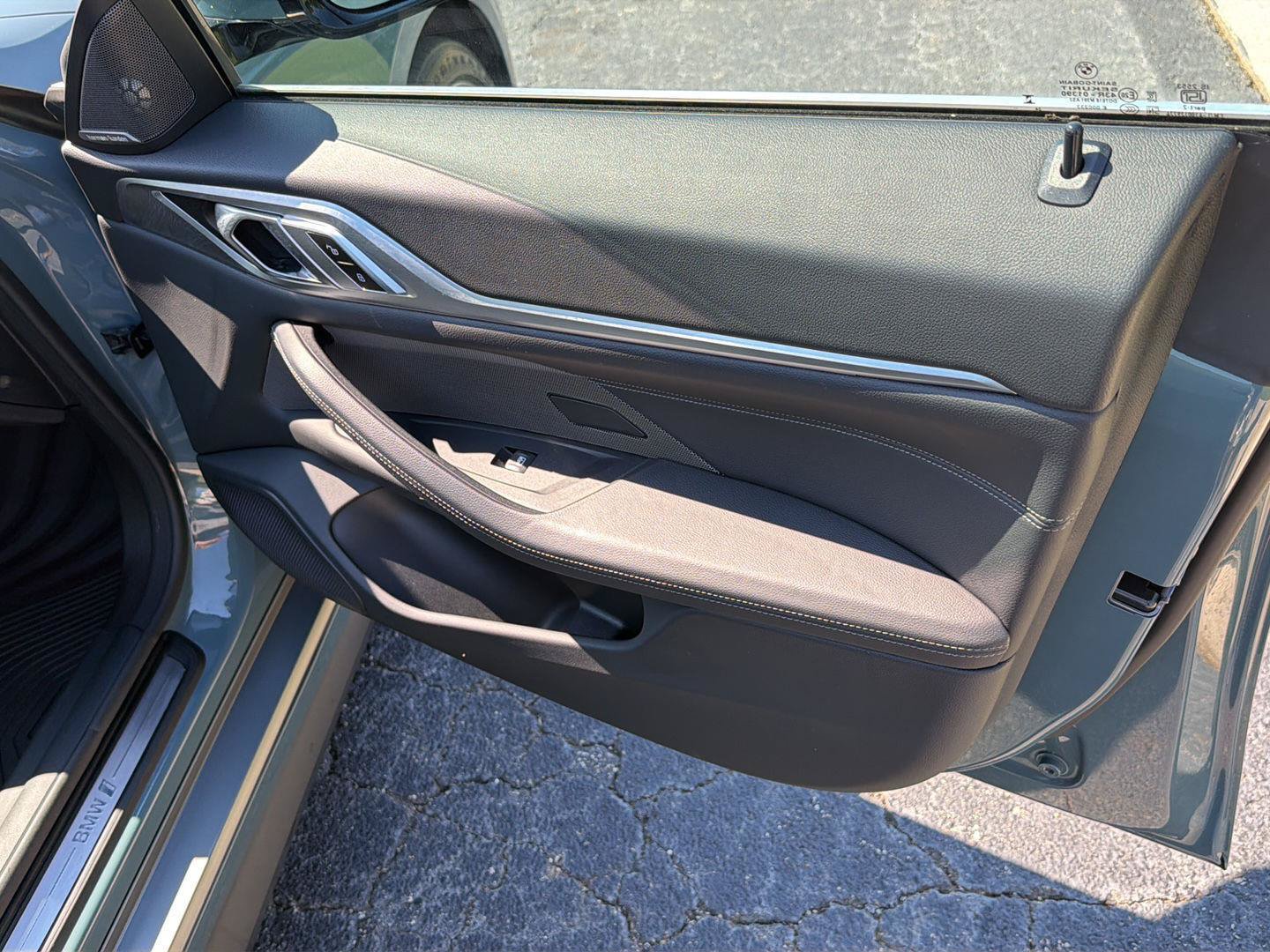 Used 2025 BMW i4 eDrive40 w/ Premium Package RWD image 14