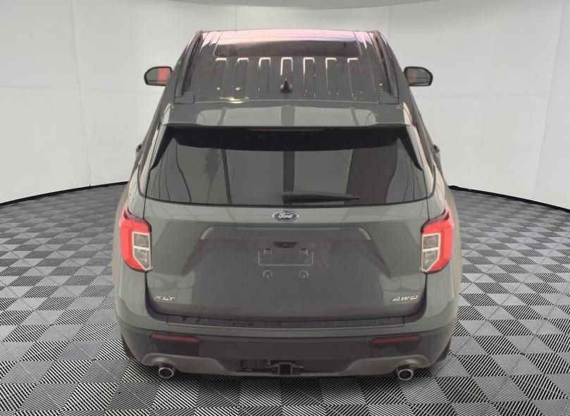 Used 2022 Ford Explorer XLT w/ Equipment Group 202A image 14