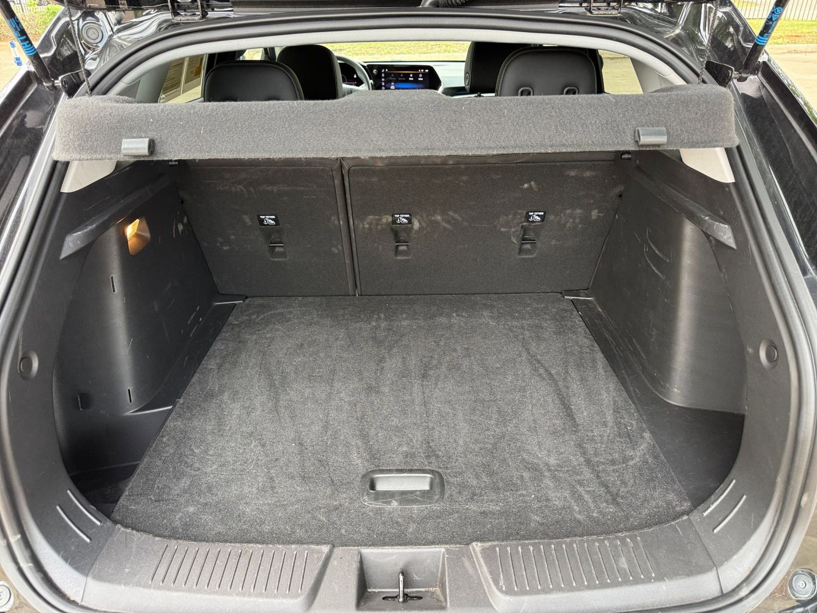 Used 2025 Chevrolet Trax LT image 31