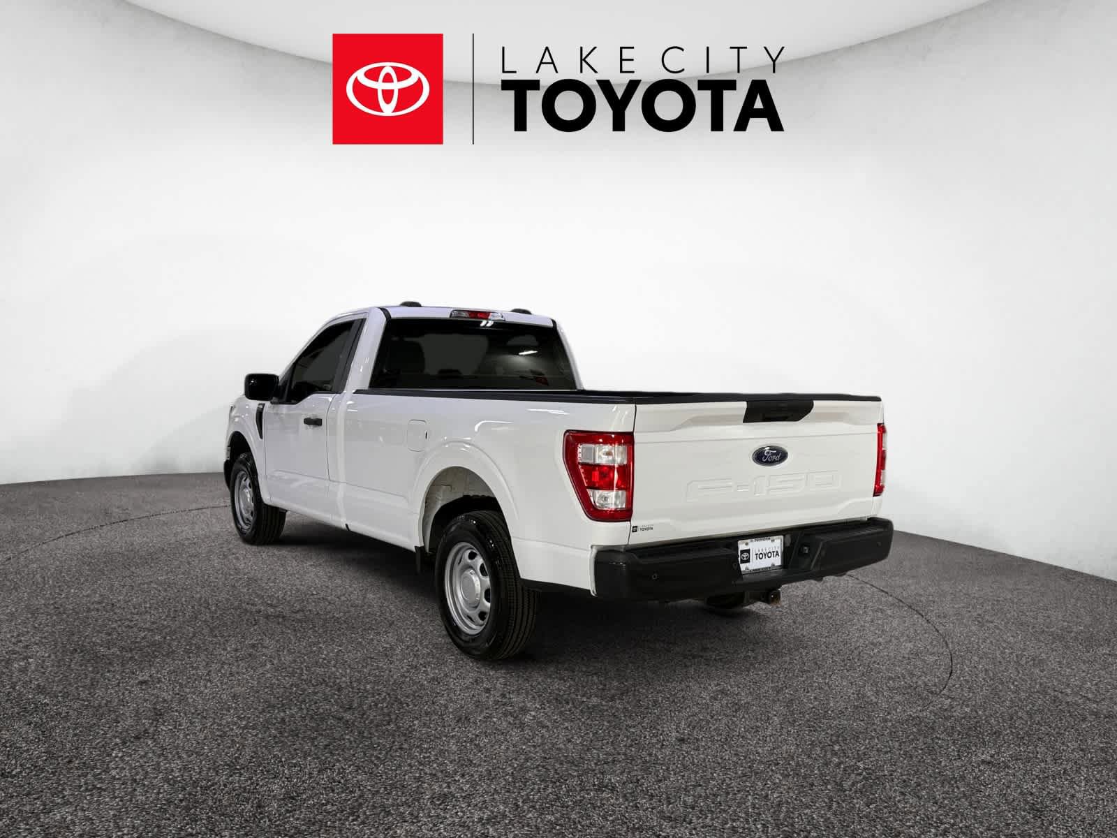 Used 2023 Ford F150 XL w/ Trailer Tow Package image 5