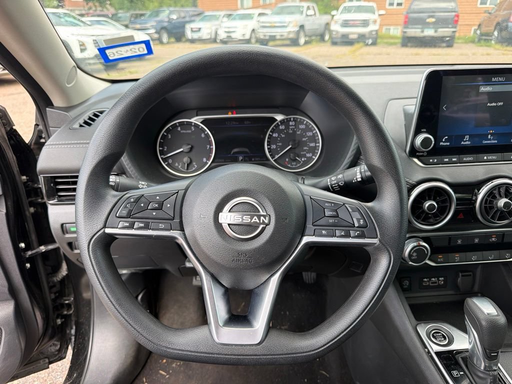 Used 2024 Nissan Sentra SV FWD image 13