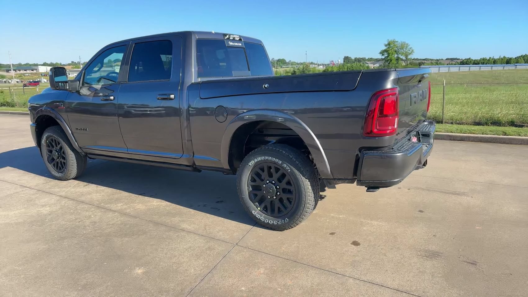 New 2026 RAM 2500 Limited AWD/4WD image 5