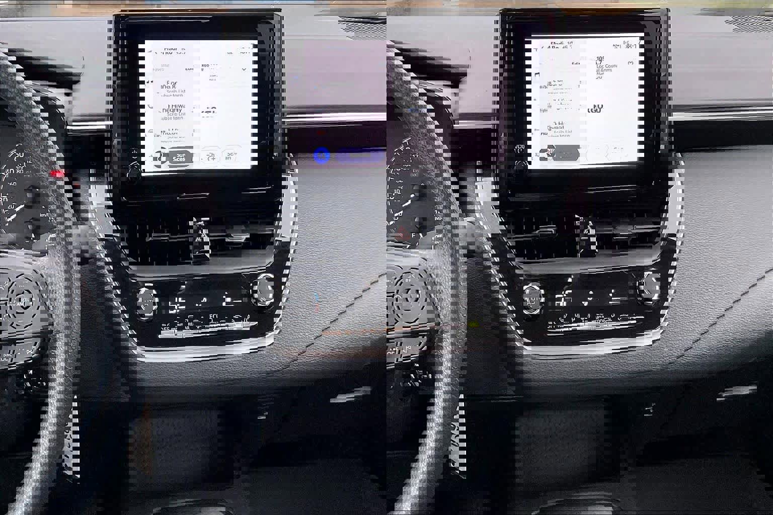 Used 2024 Toyota Corolla LE FWD image 7