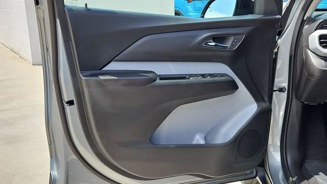 New 2027 Chevrolet Bolt LT FWD image 21