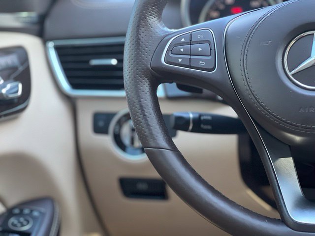 Used 2017 Mercedes-Benz GLS 450 4MATIC image 33