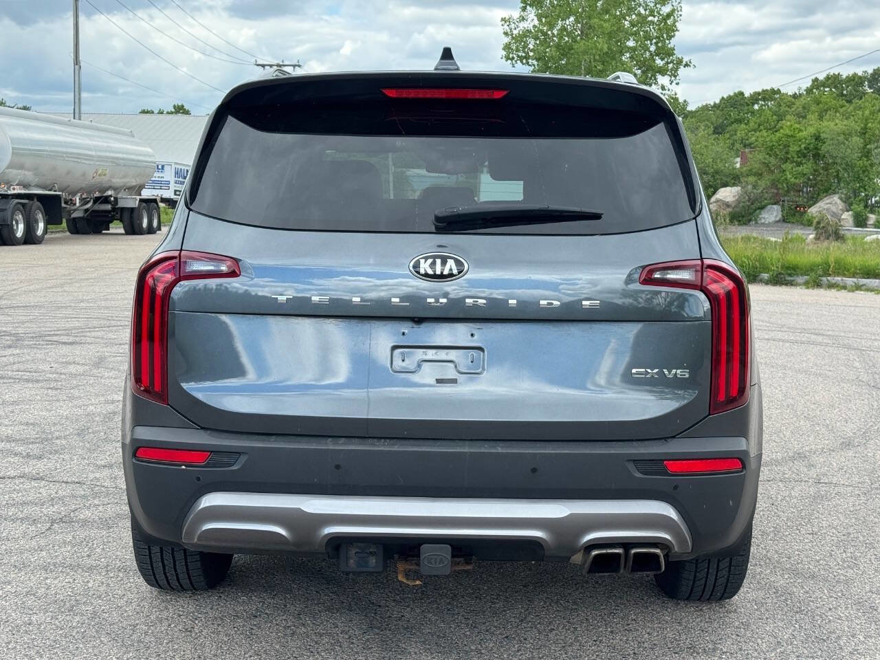 Used 2020 Kia Telluride EX w/ Towing Package FWD image 3