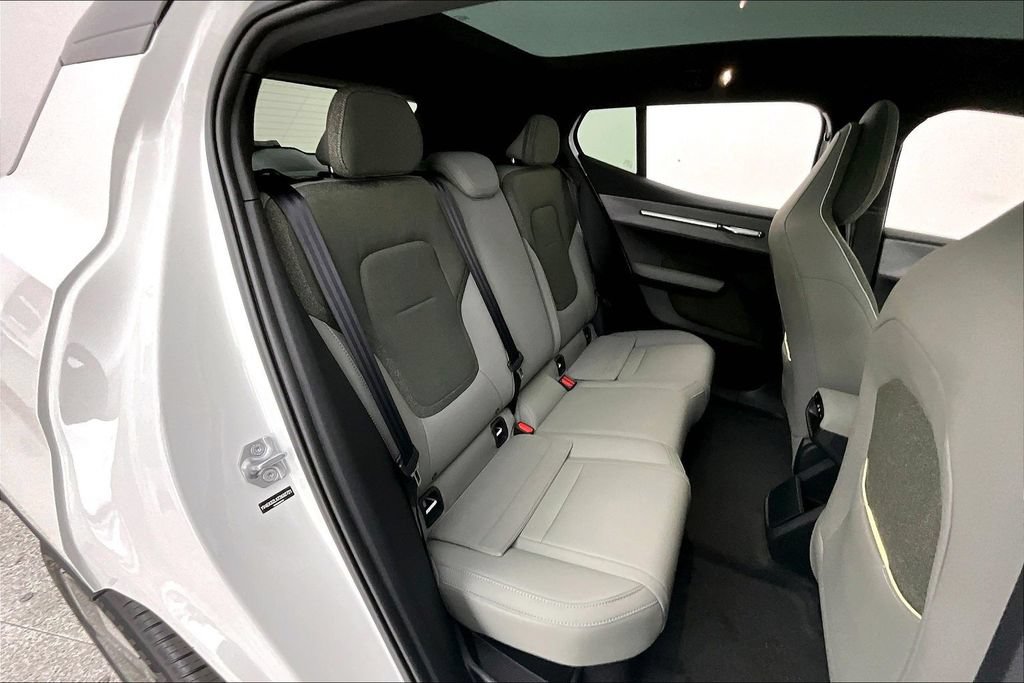 New 2026 Volvo EX30 Ultra w/ Protection Package AWD/4WD image 11