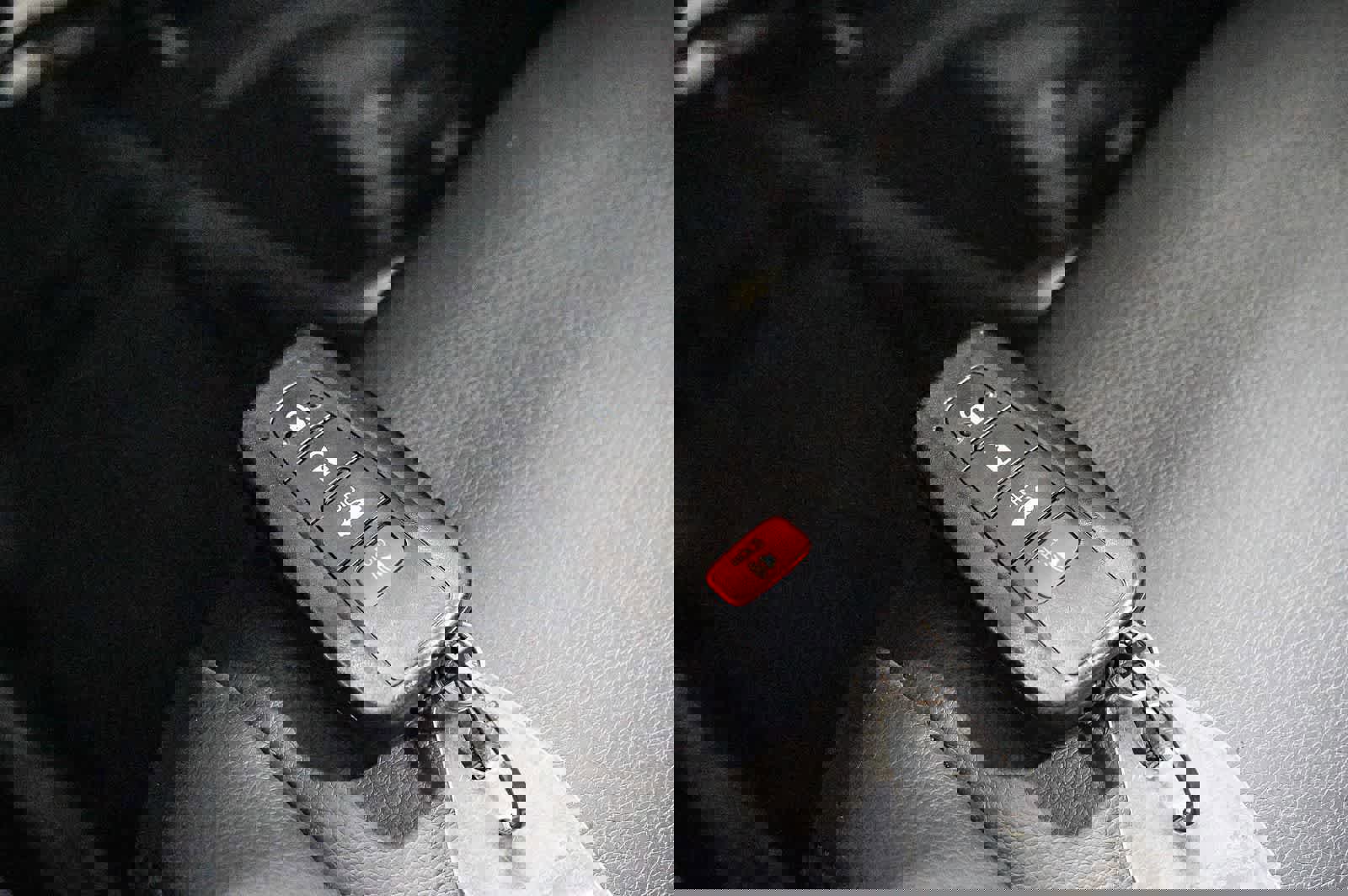 Used 2021 Toyota Corolla XSE w/ Carpet Mat Package (TMS) FWD image 29