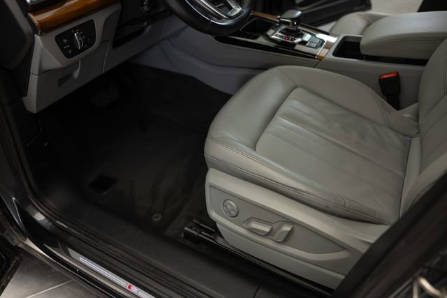 Used 2022 Audi Q5 2.0T Premium Plus image 12