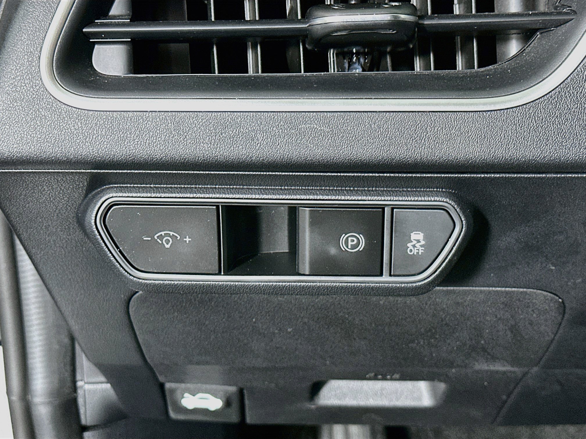 Used 2025 Kia K4 FWD image 17