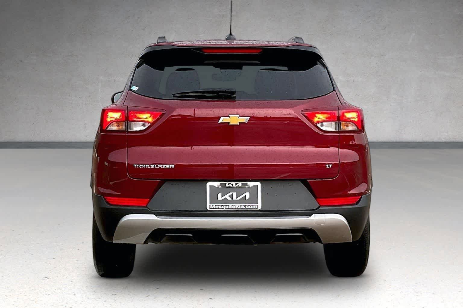 Used 2023 Chevrolet TrailBlazer LT FWD image 5