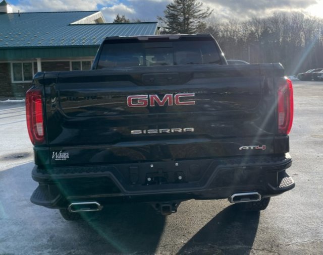 Certified 2023 GMC Sierra 1500 AT4 w/ AT4 Premium Package image 7