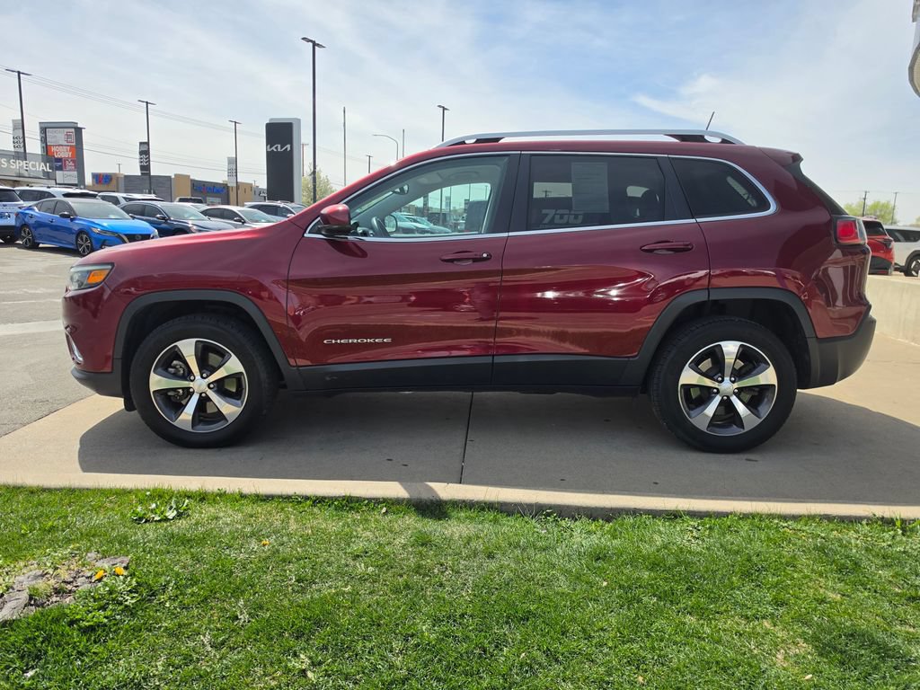 Used 2019 Jeep Cherokee Limited AWD/4WD image 8