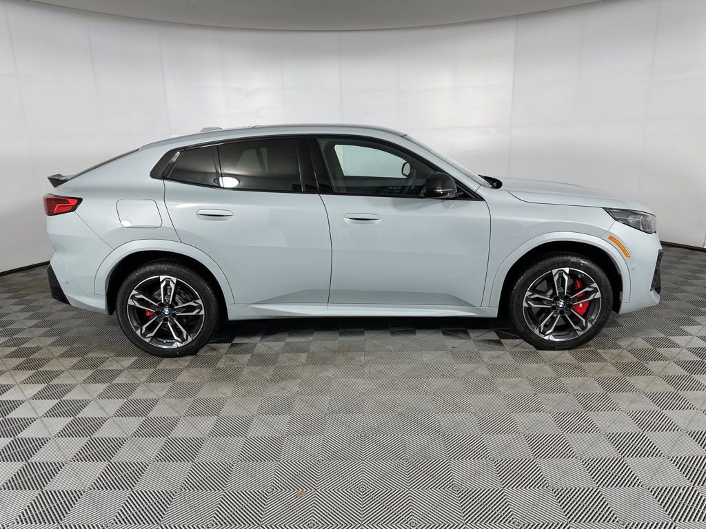New 2026 BMW X2 xDrive28i w/ M Sport Package AWD/4WD image 29