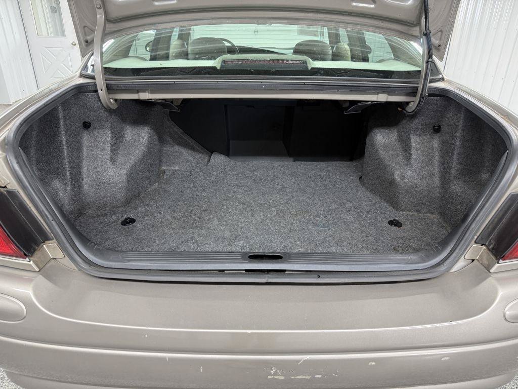 Used 2000 Buick Le Sabre Custom w/ Premium Opt Pkg FWD image 25