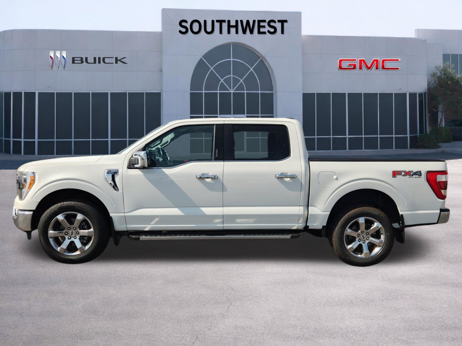 Used 2021 Ford F150 Lariat AWD/4WD image 3