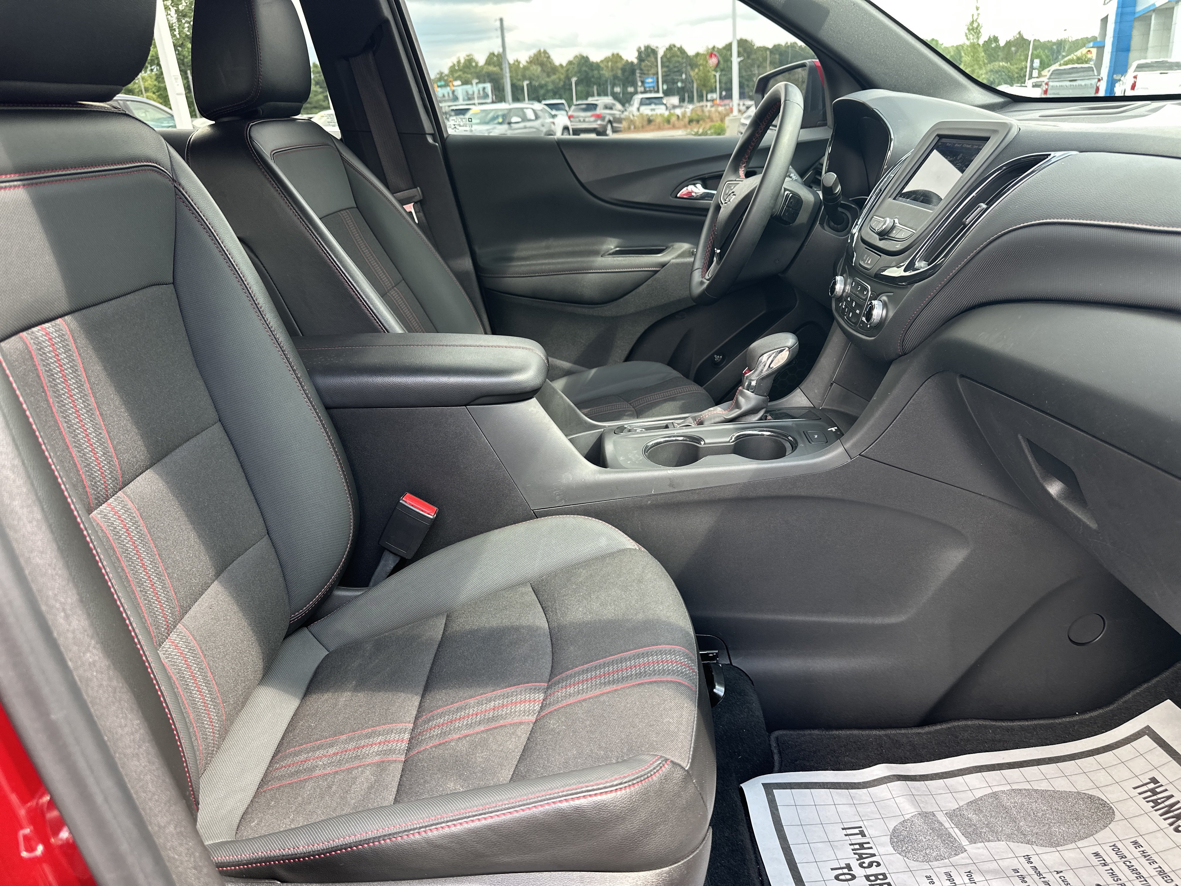 Used 2023 Chevrolet Equinox RS FWD image 14